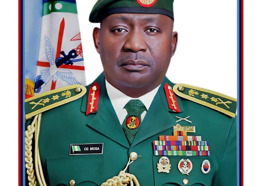 CDS BREAKS FAST WITH ARMED FORCES PERSONNEL, CALLS FOR UNITY OF PURPOSE